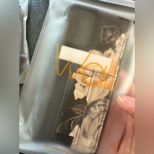 Wallis Elegant Black and Gold Floral Phone Case